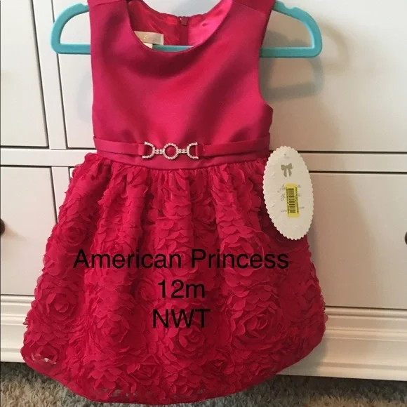 fitted lace wedding dress Red Princess Dress with Pearl-Embellished Colar main image 0